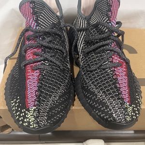 Yeezy Boost 350 v2